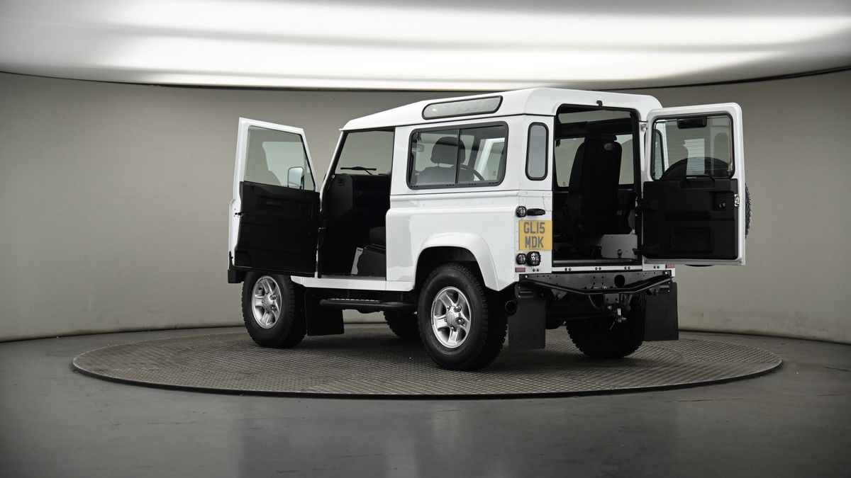 More views of Land Rover Defender 90