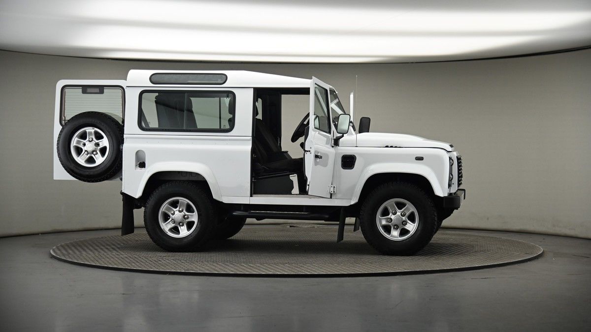 More views of Land Rover Defender 90