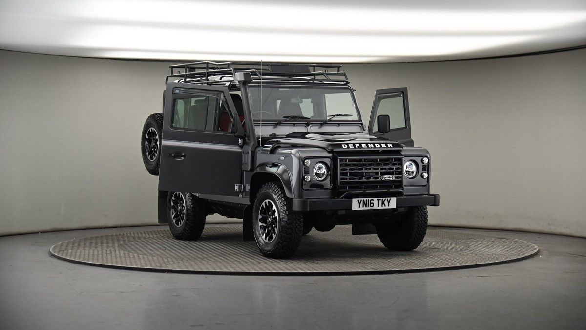 More views of Land Rover Defender 90