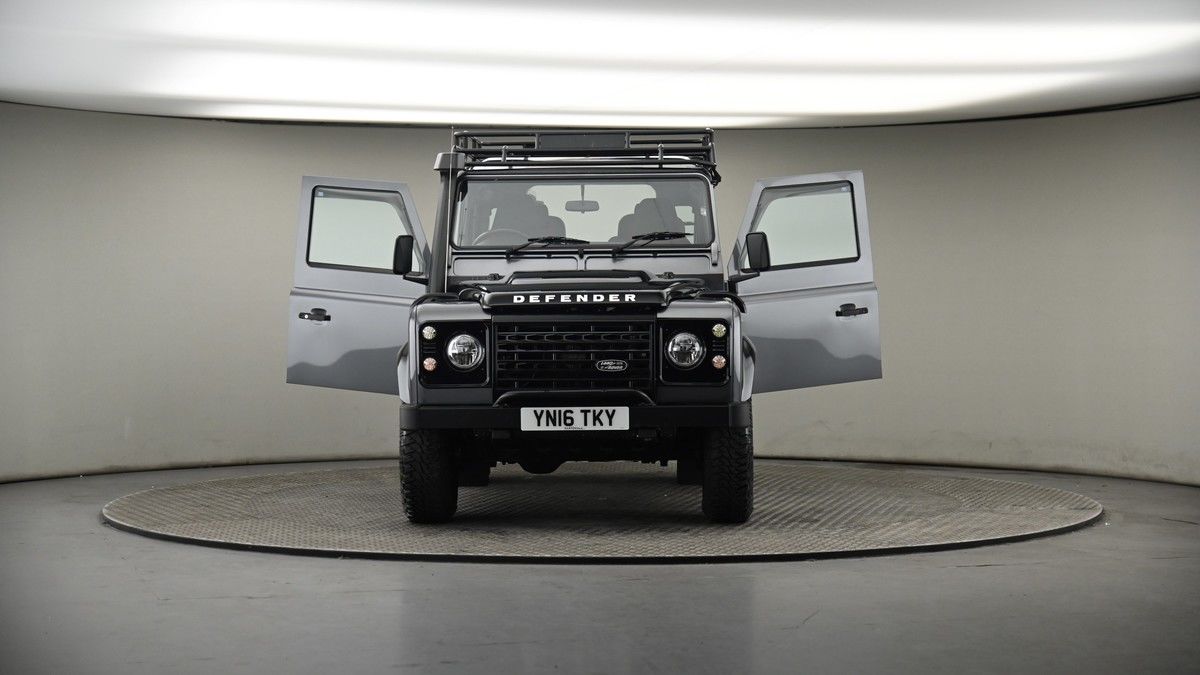 More views of Land Rover Defender 90