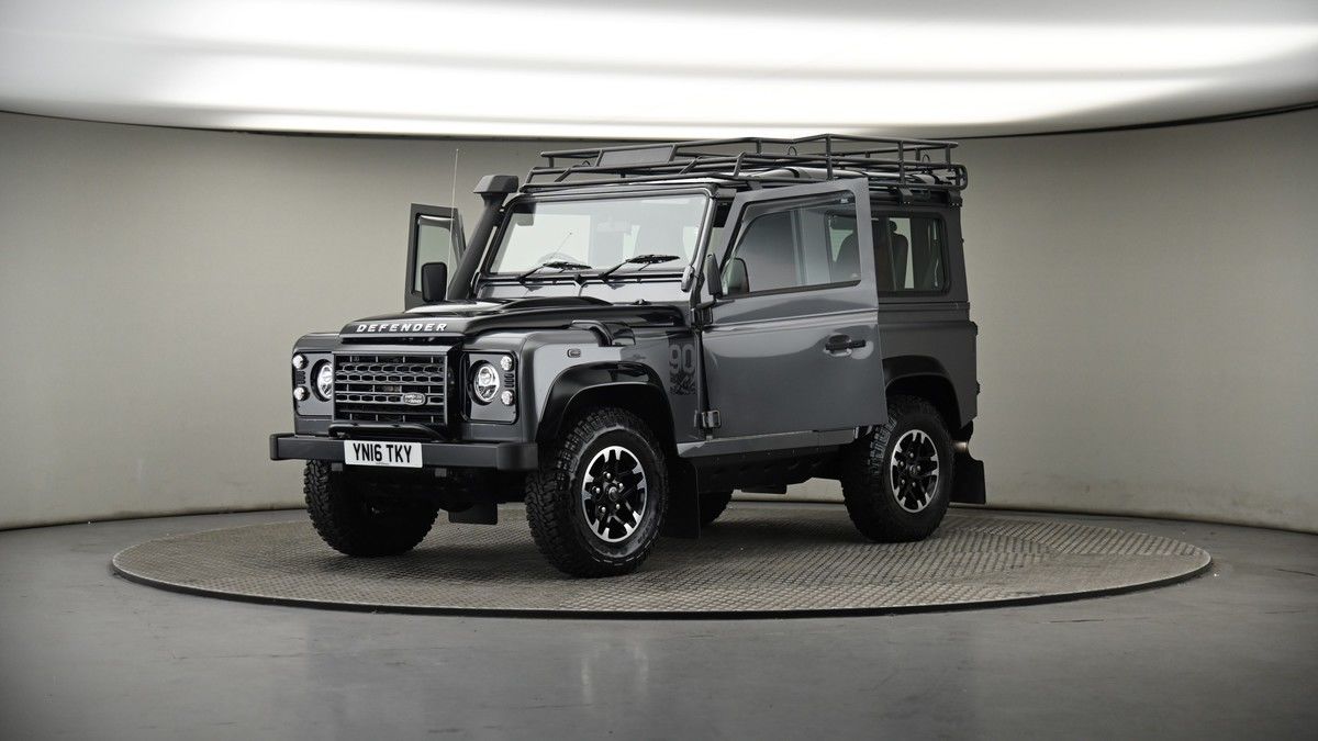 More views of Land Rover Defender 90