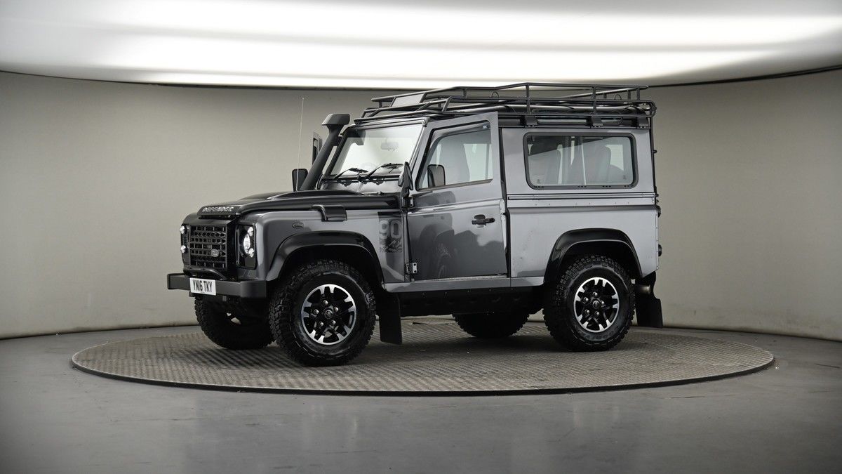 More views of Land Rover Defender 90