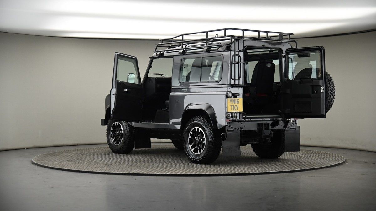 More views of Land Rover Defender 90