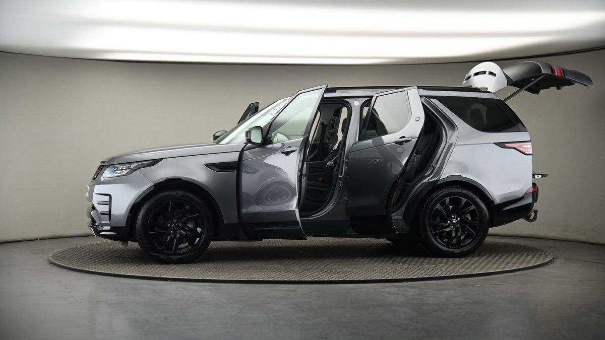 More views of Land Rover Discovery