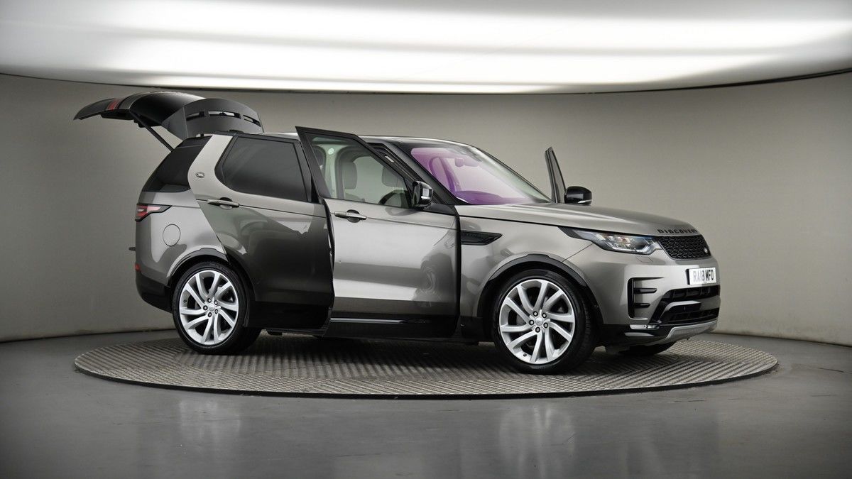 More views of Land Rover Discovery