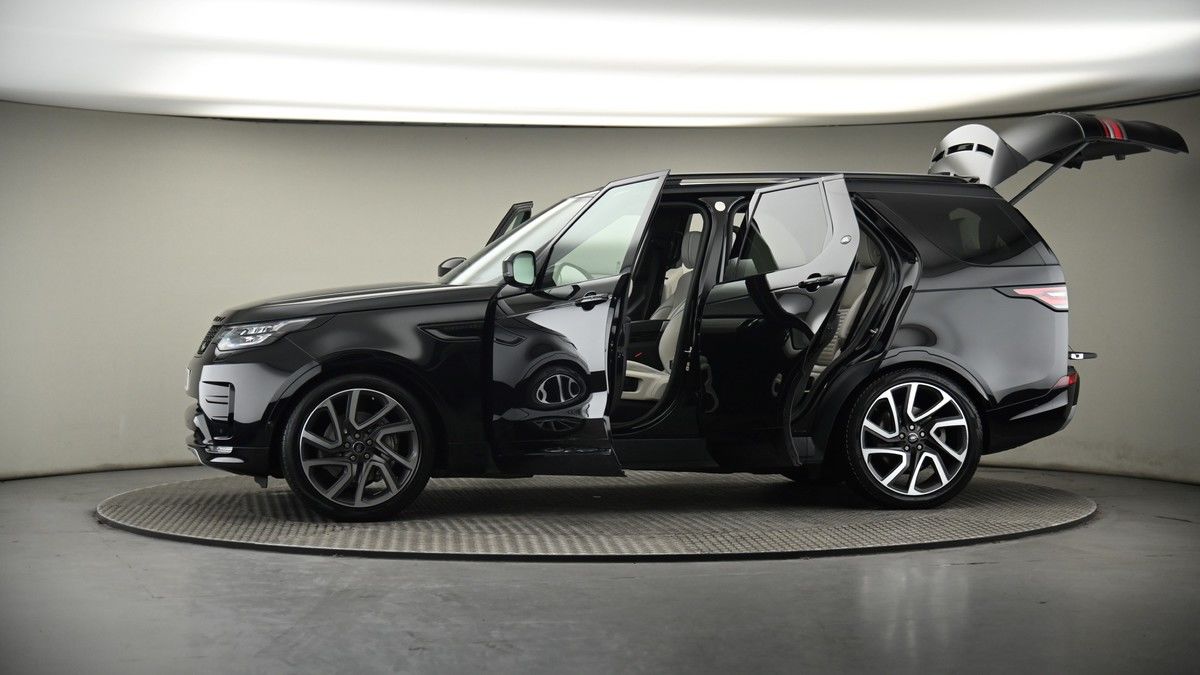 More views of Land Rover Discovery