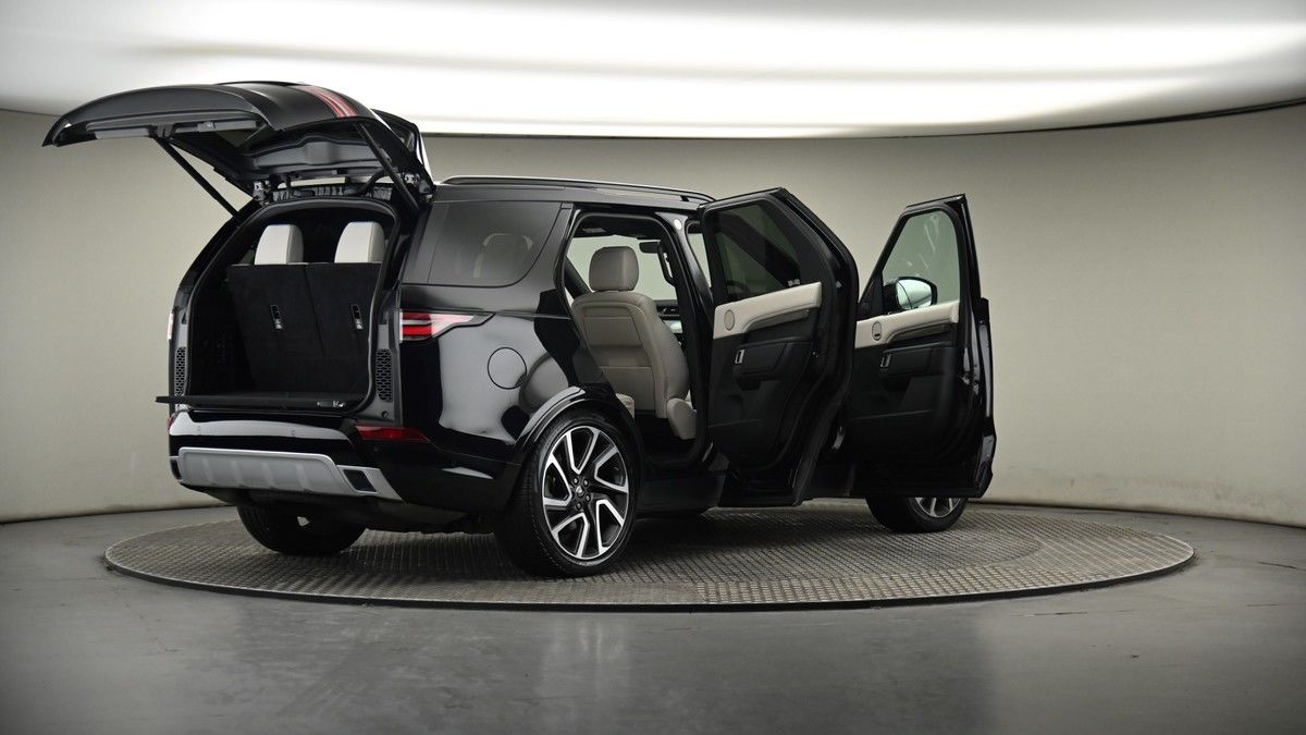 More views of Land Rover Discovery