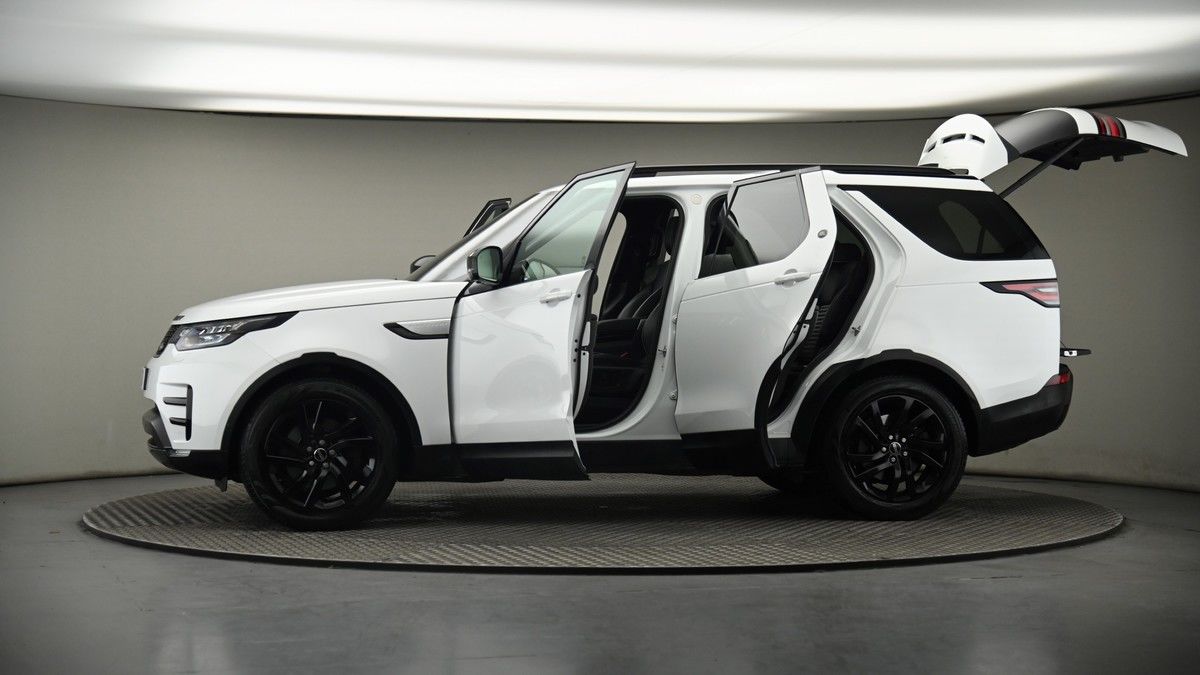 More views of Land Rover Discovery