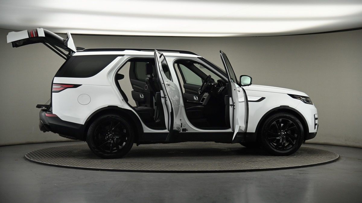 More views of Land Rover Discovery