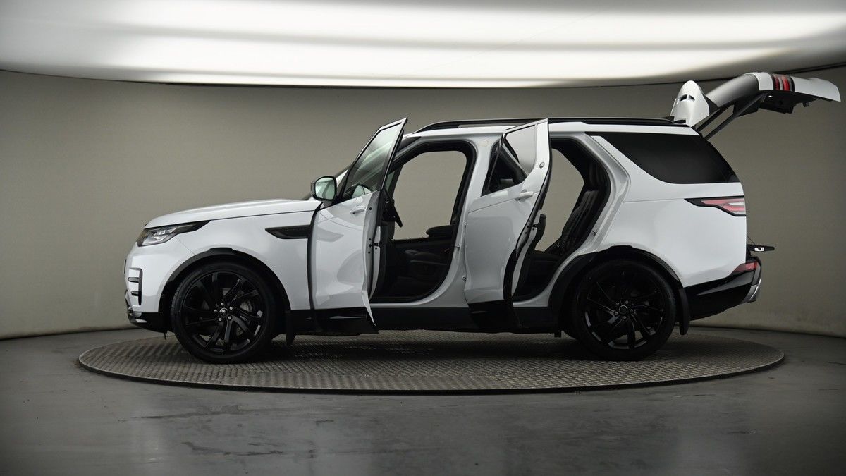 More views of Land Rover Discovery