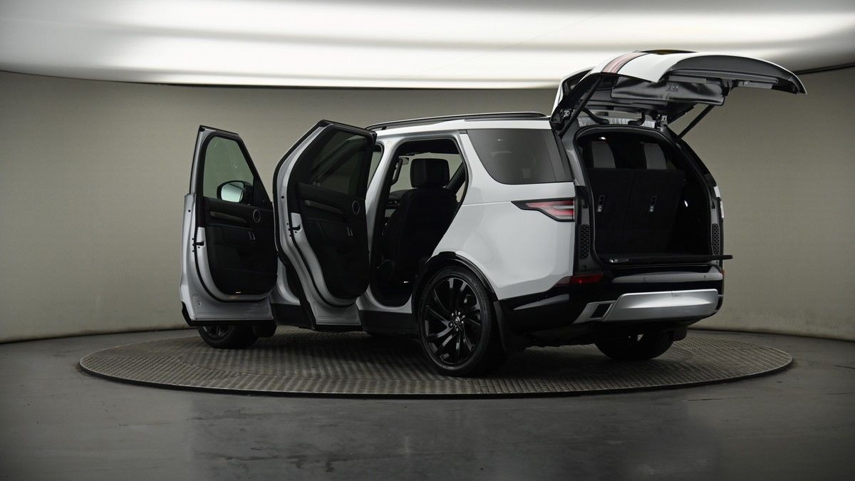 More views of Land Rover Discovery