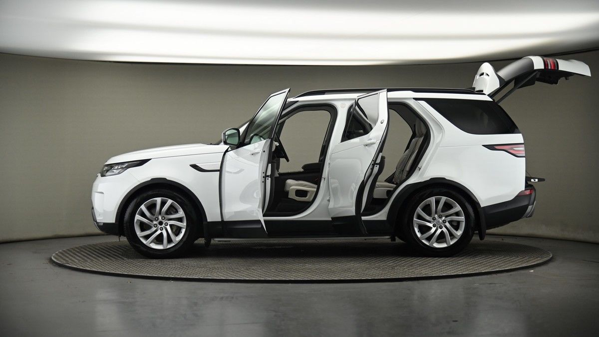 More views of Land Rover Discovery