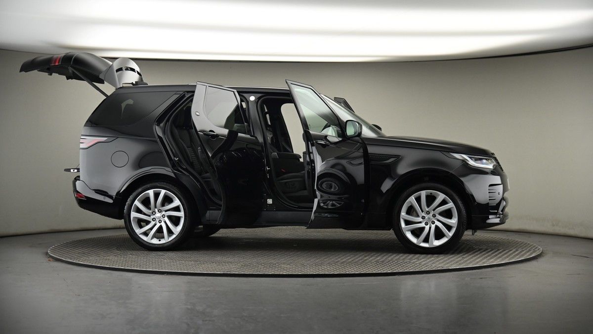 More views of Land Rover Discovery