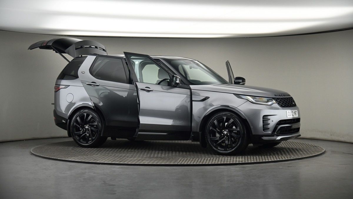 More views of Land Rover Discovery