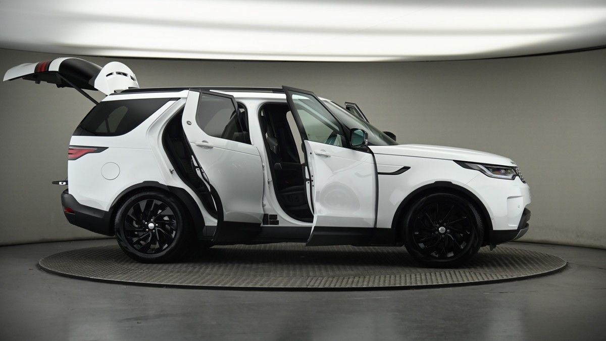 More views of Land Rover Discovery