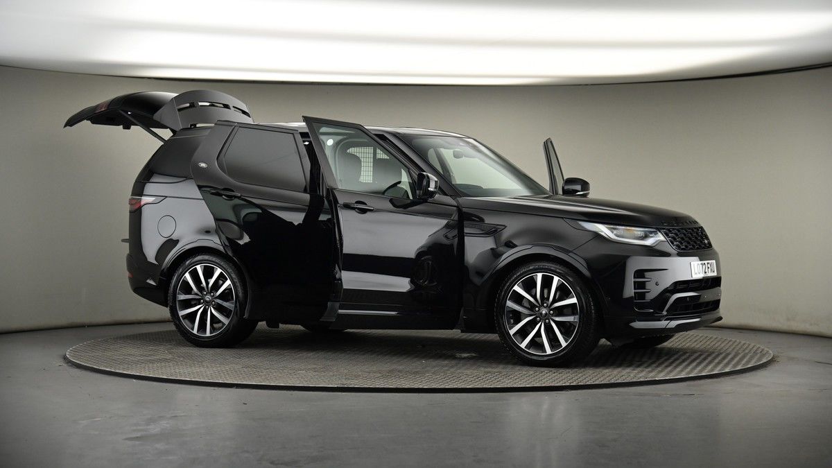 More views of Land Rover Discovery