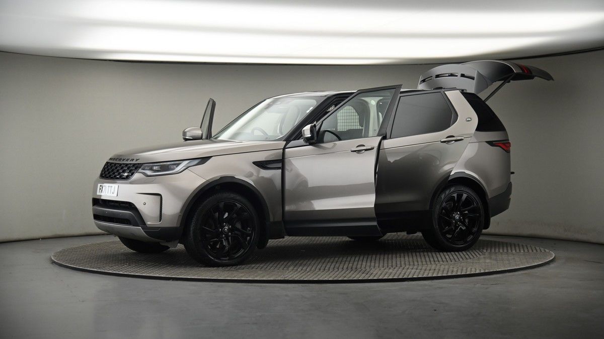 More views of Land Rover Discovery