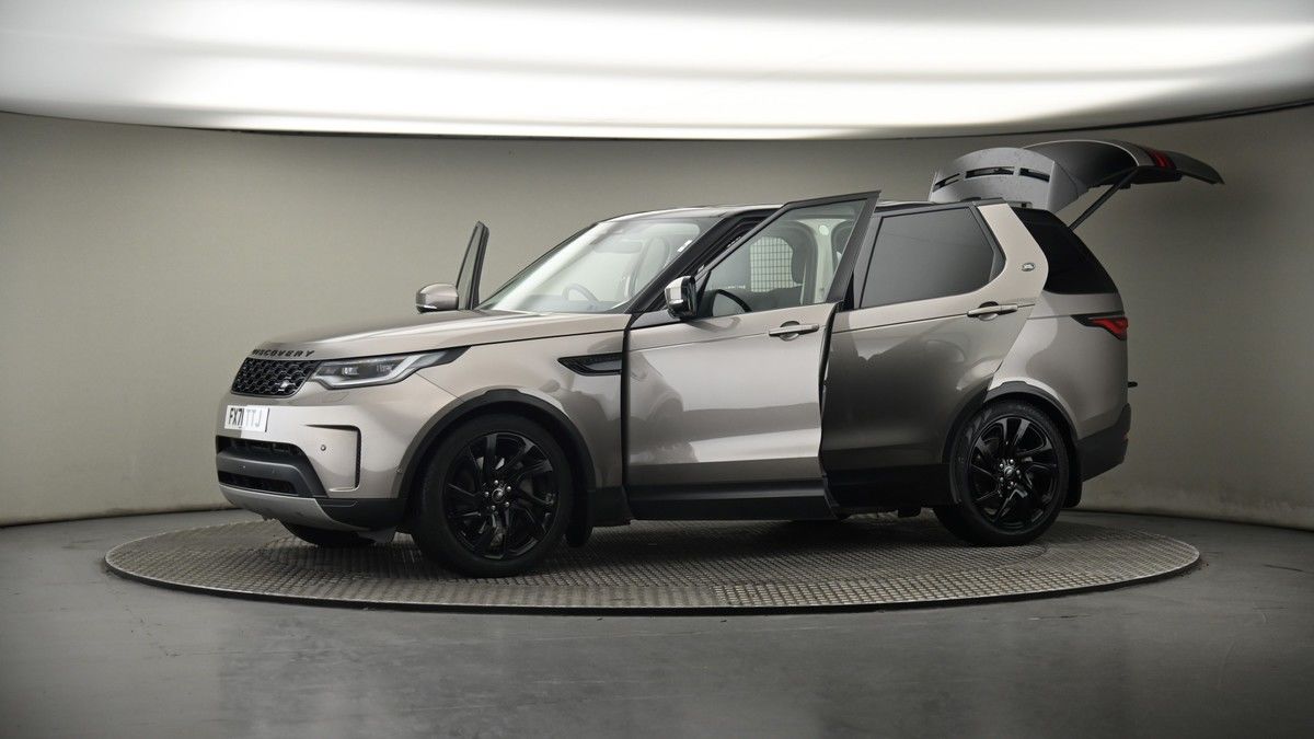 More views of Land Rover Discovery