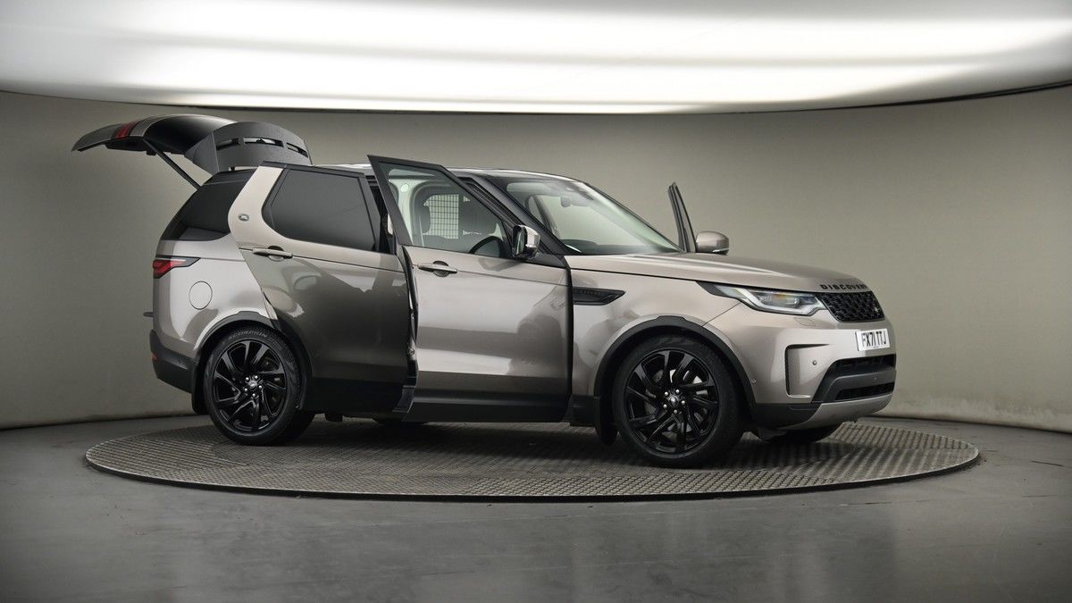 More views of Land Rover Discovery