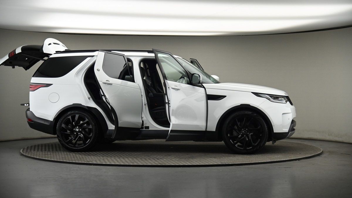 More views of Land Rover Discovery