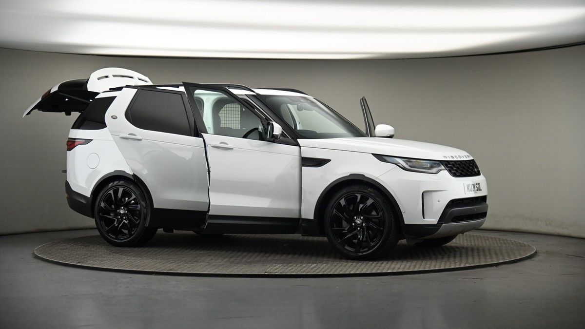 More views of Land Rover Discovery