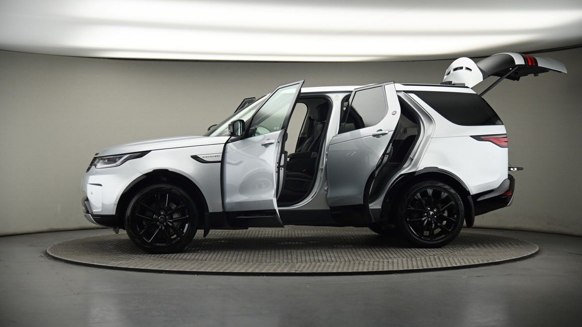 More views of Land Rover Discovery