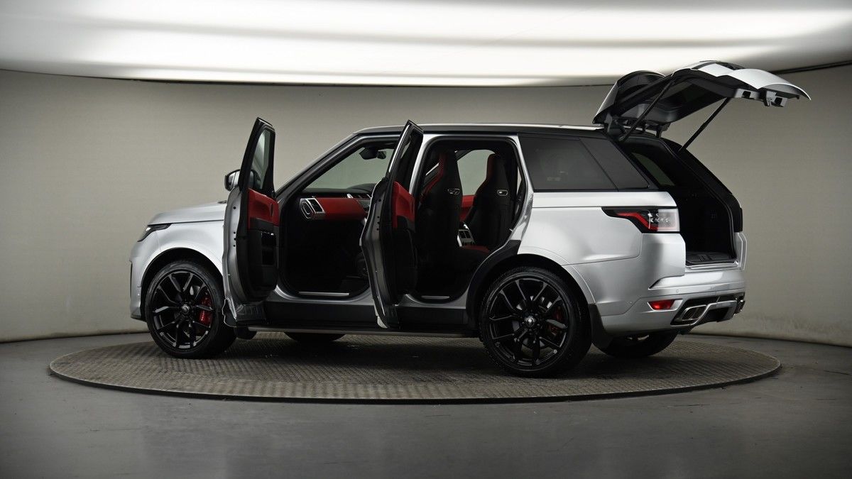 More views of Land Rover Range Rover Sport