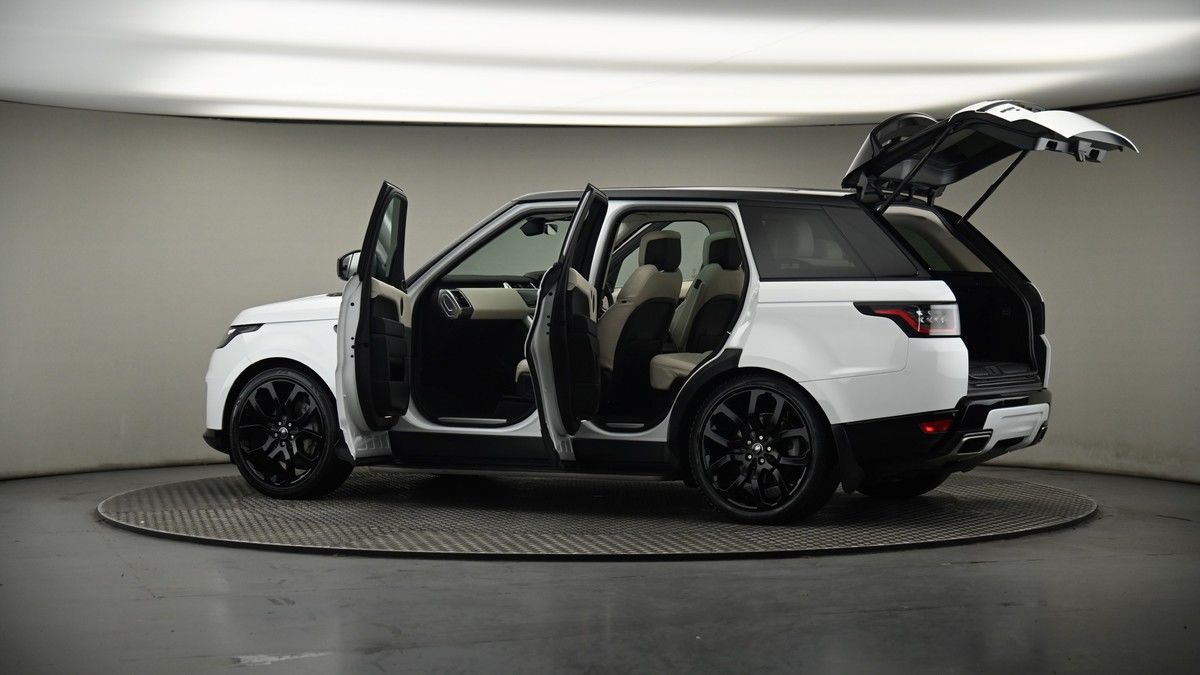 More views of Land Rover Range Rover Sport