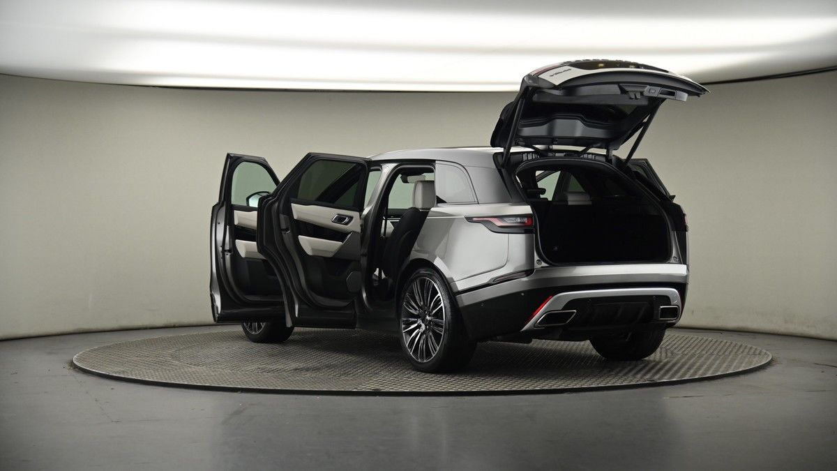 Land Rover Range Rover Velar Image 8