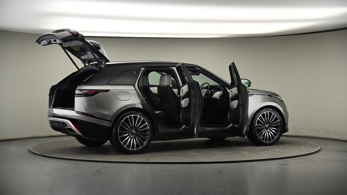 More views of Land Rover Range Rover Velar