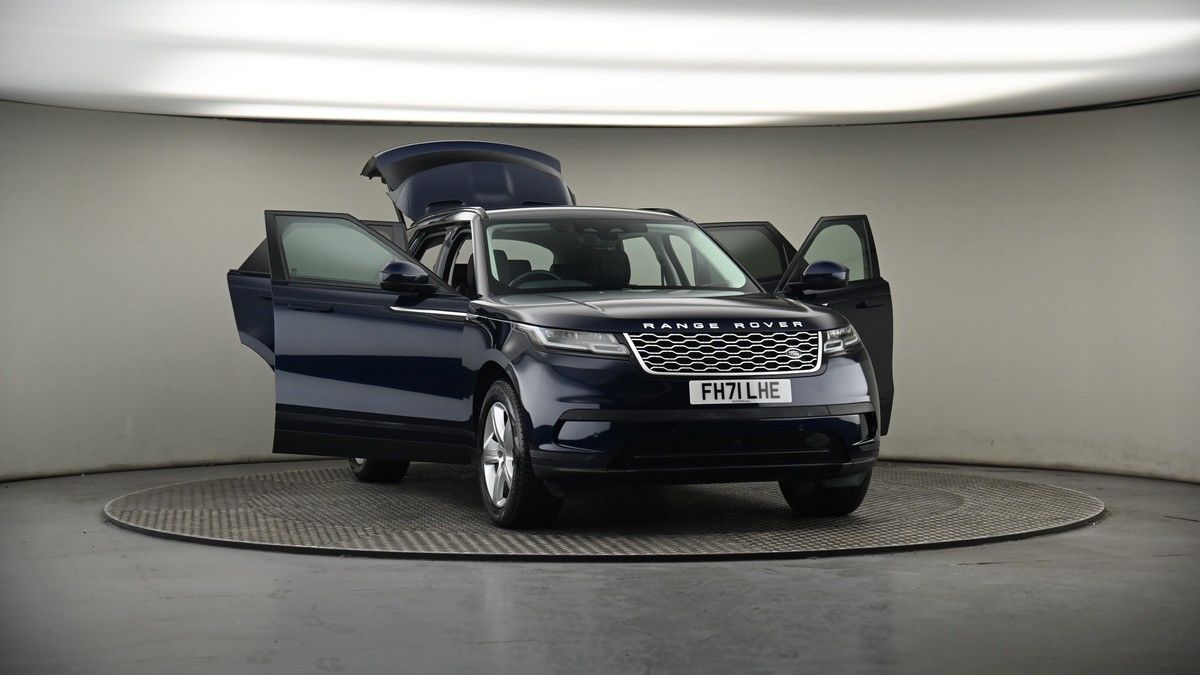 More views of Land Rover Range Rover Velar