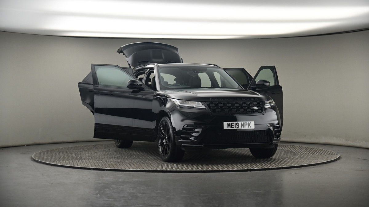 More views of Land Rover Range Rover Velar