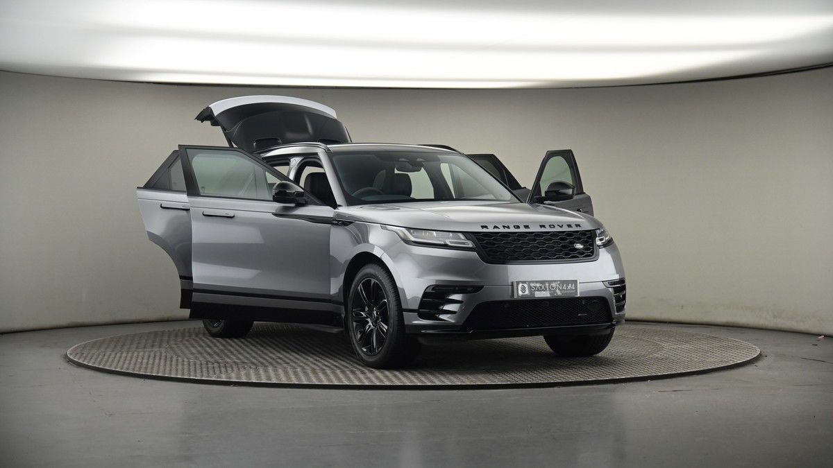 More views of Land Rover Range Rover Velar