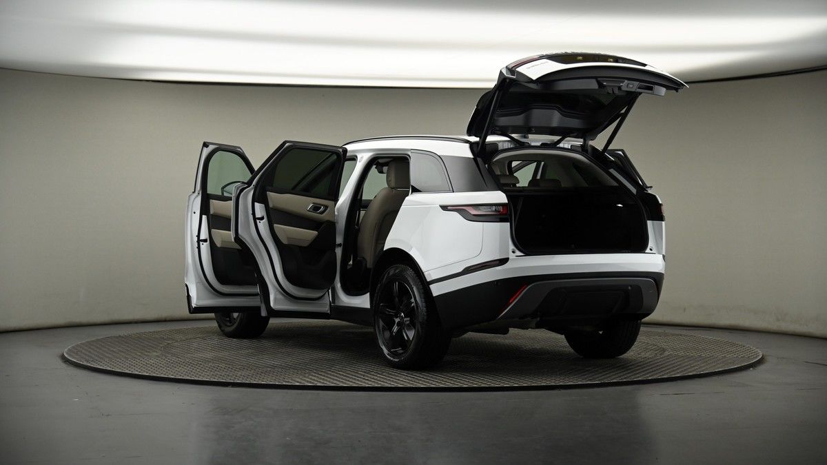 Land Rover Range Rover Velar Image 8