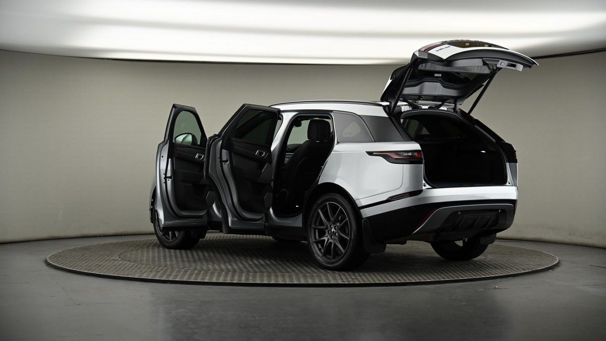 More views of Land Rover Range Rover Velar