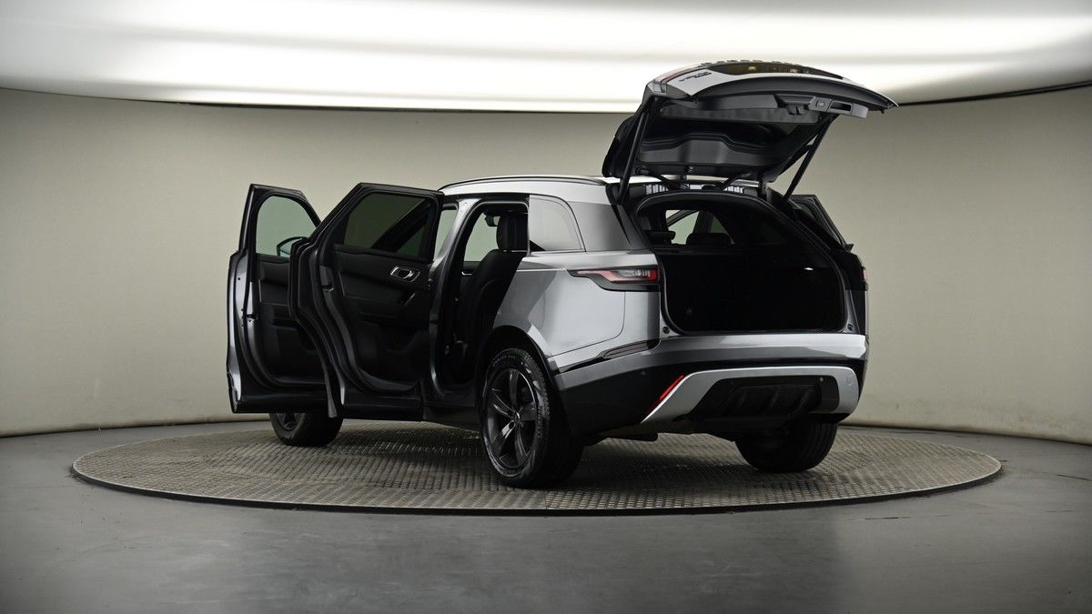 Land Rover Range Rover Velar Image 8