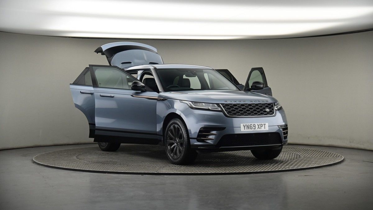 More views of Land Rover Range Rover Velar