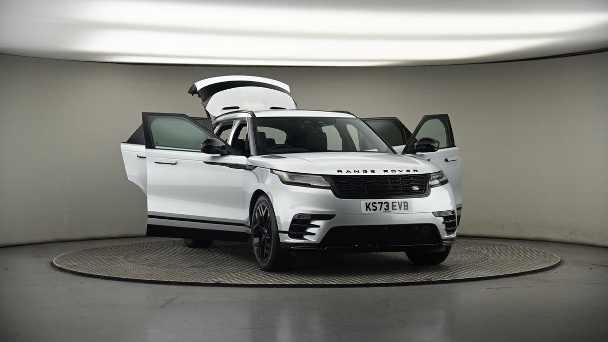 More views of Land Rover Range Rover Velar