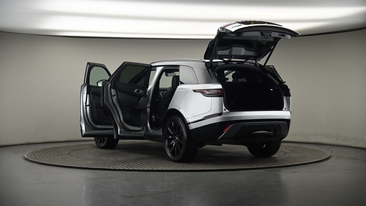 Land Rover Range Rover Velar Image 8