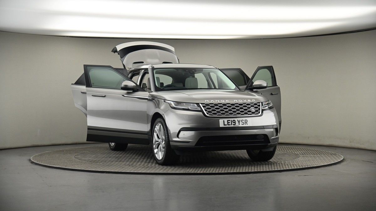 More views of Land Rover Range Rover Velar