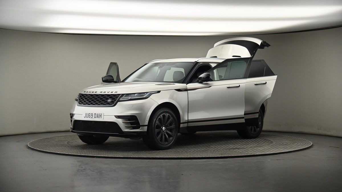 More views of Land Rover Range Rover Velar