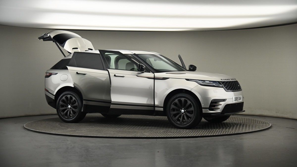 More views of Land Rover Range Rover Velar