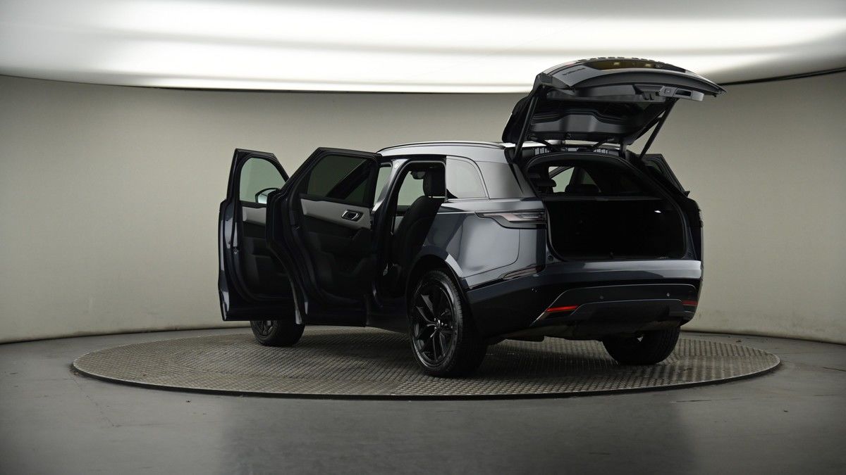 Land Rover Range Rover Velar Image 8