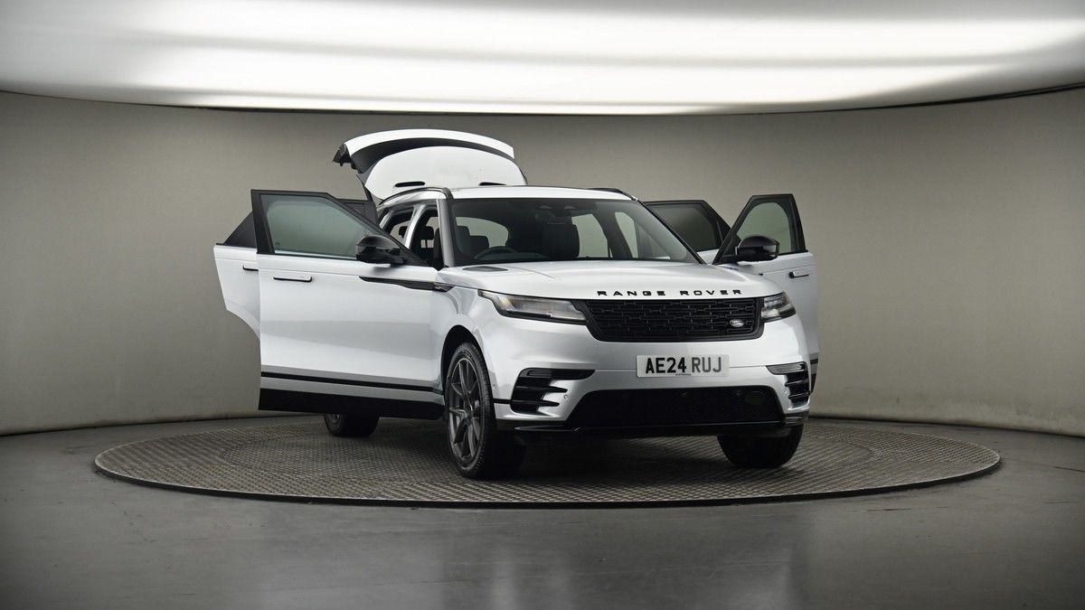 More views of Land Rover Range Rover Velar