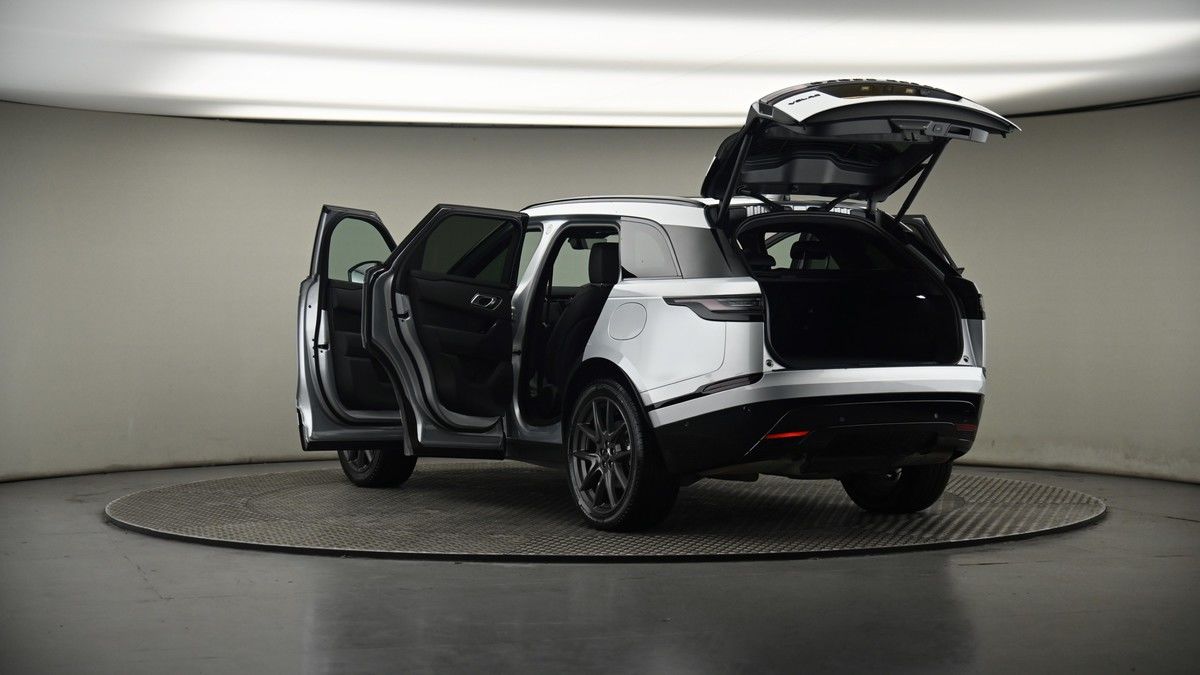 Land Rover Range Rover Velar Image 8