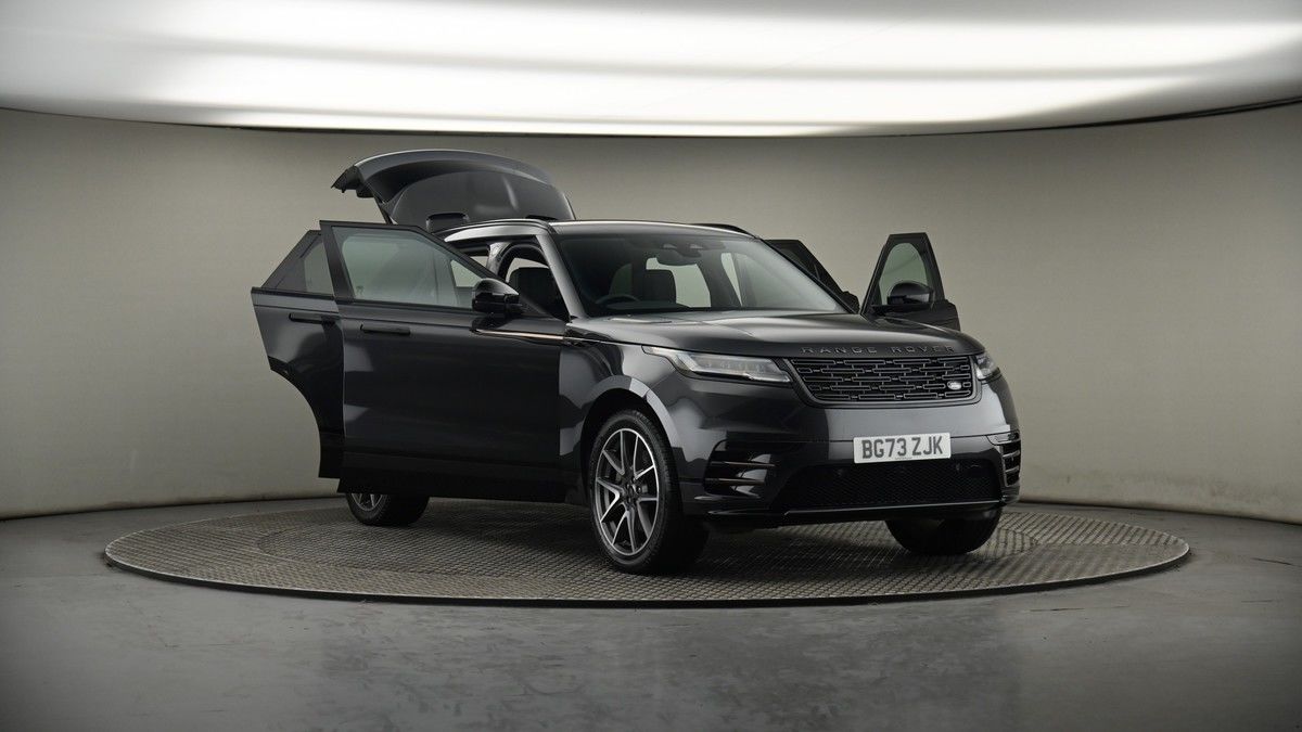 More views of Land Rover Range Rover Velar