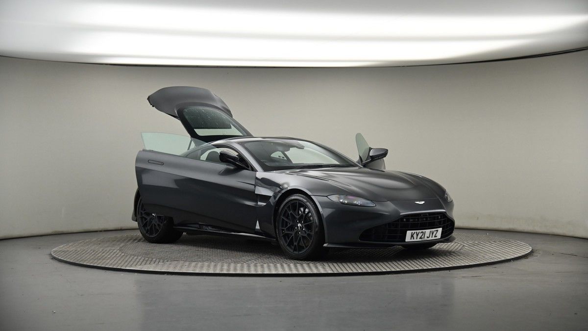 More views of Aston Martin Vantage