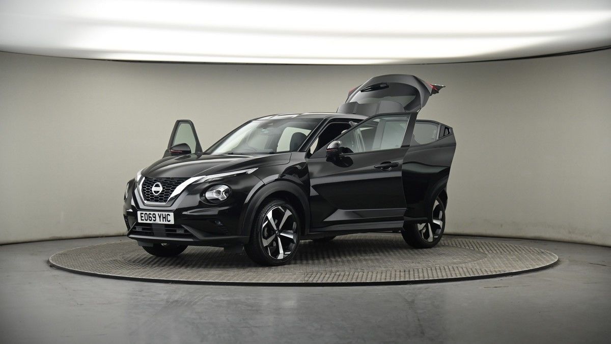 More views of Nissan Juke