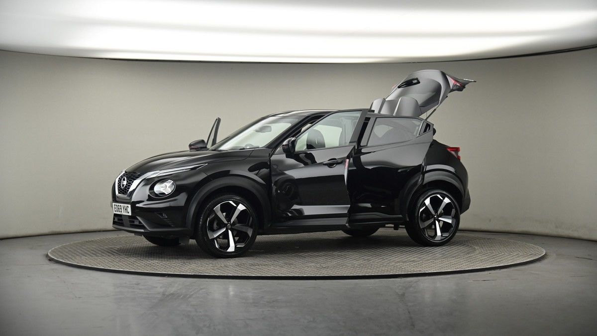 More views of Nissan Juke