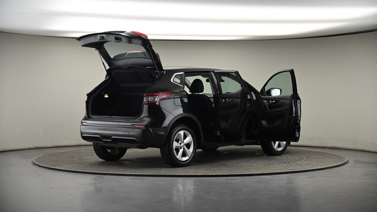 More views of Nissan Qashqai